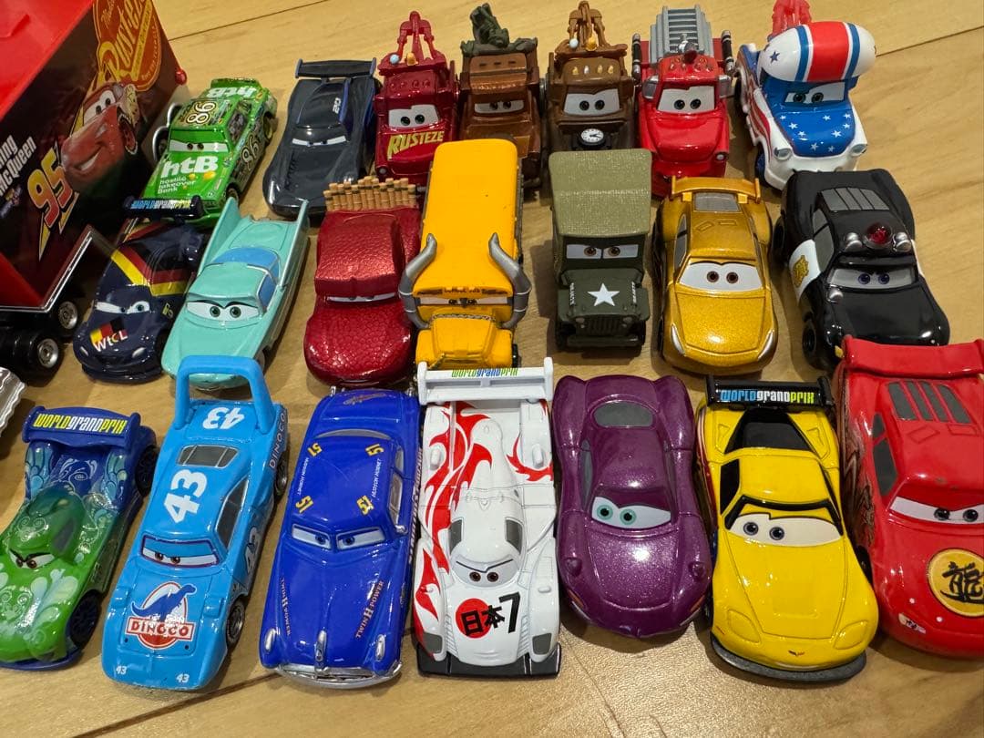 カーズ　トミカ 23台セット　廃盤あり