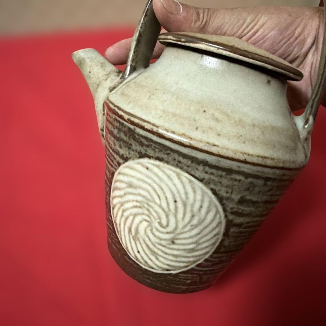 益子焼の土瓶　縄文象嵌