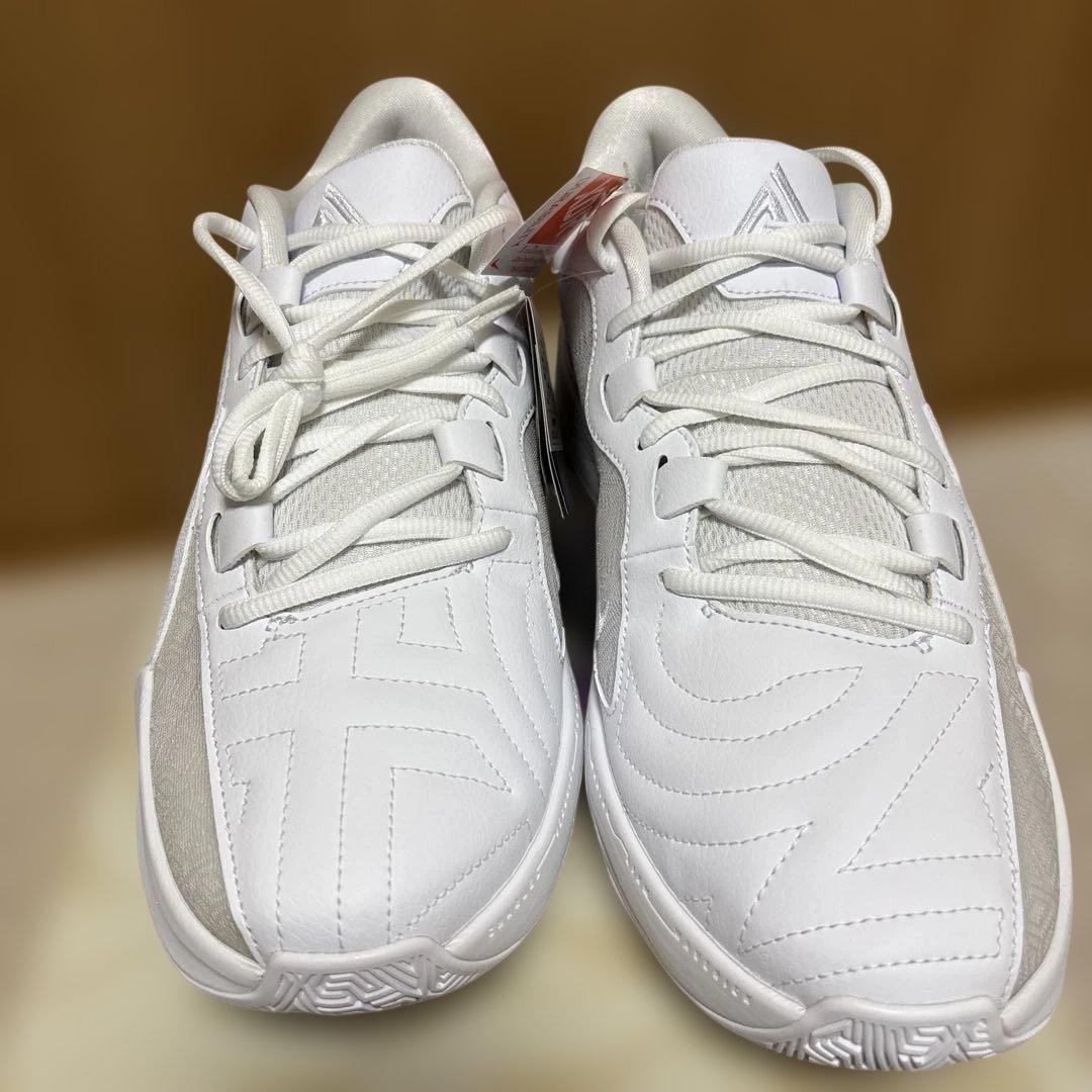 NIKE ZOOM freak 5 TB EP ナイキ　バッシュ　ズーム　ヤニス