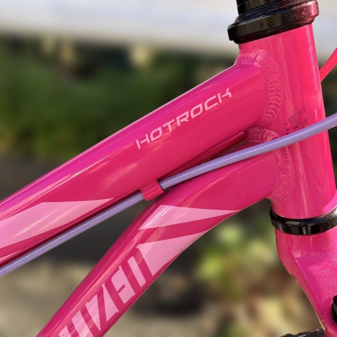 Specialized Hotrock キッズ自転車 ピンク　20インチ屋内保管