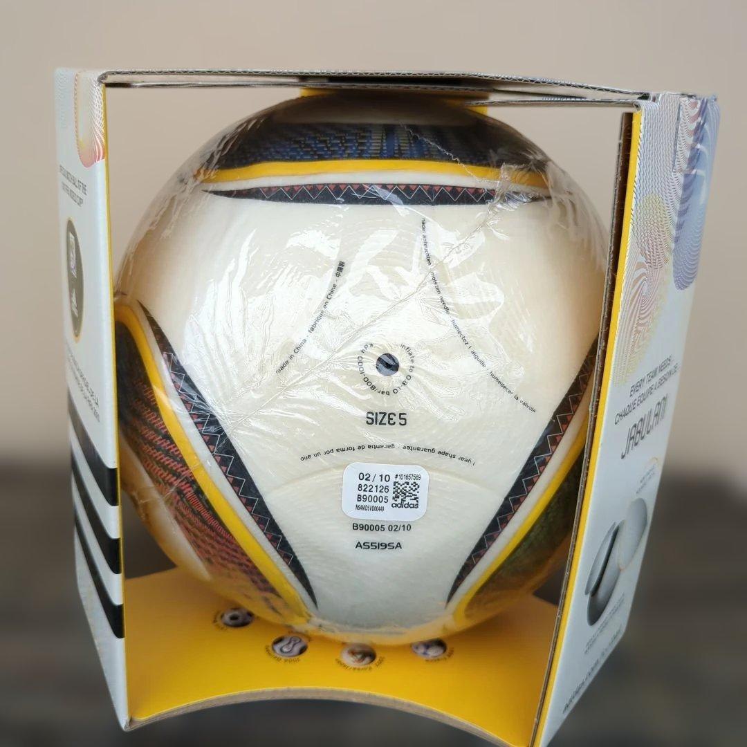 ジャブラニ 2010ワールドカップ 公式球 5号 　新品未使用　箱付