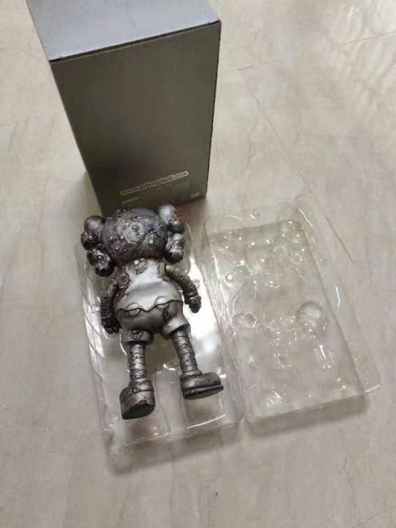 KAWSTOY KAWSクン/KAWS PUSHED COMPANION