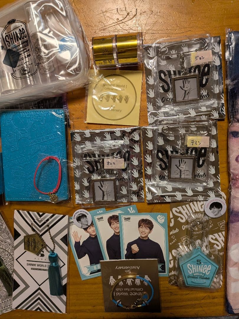 SHINee 公式グッズセット