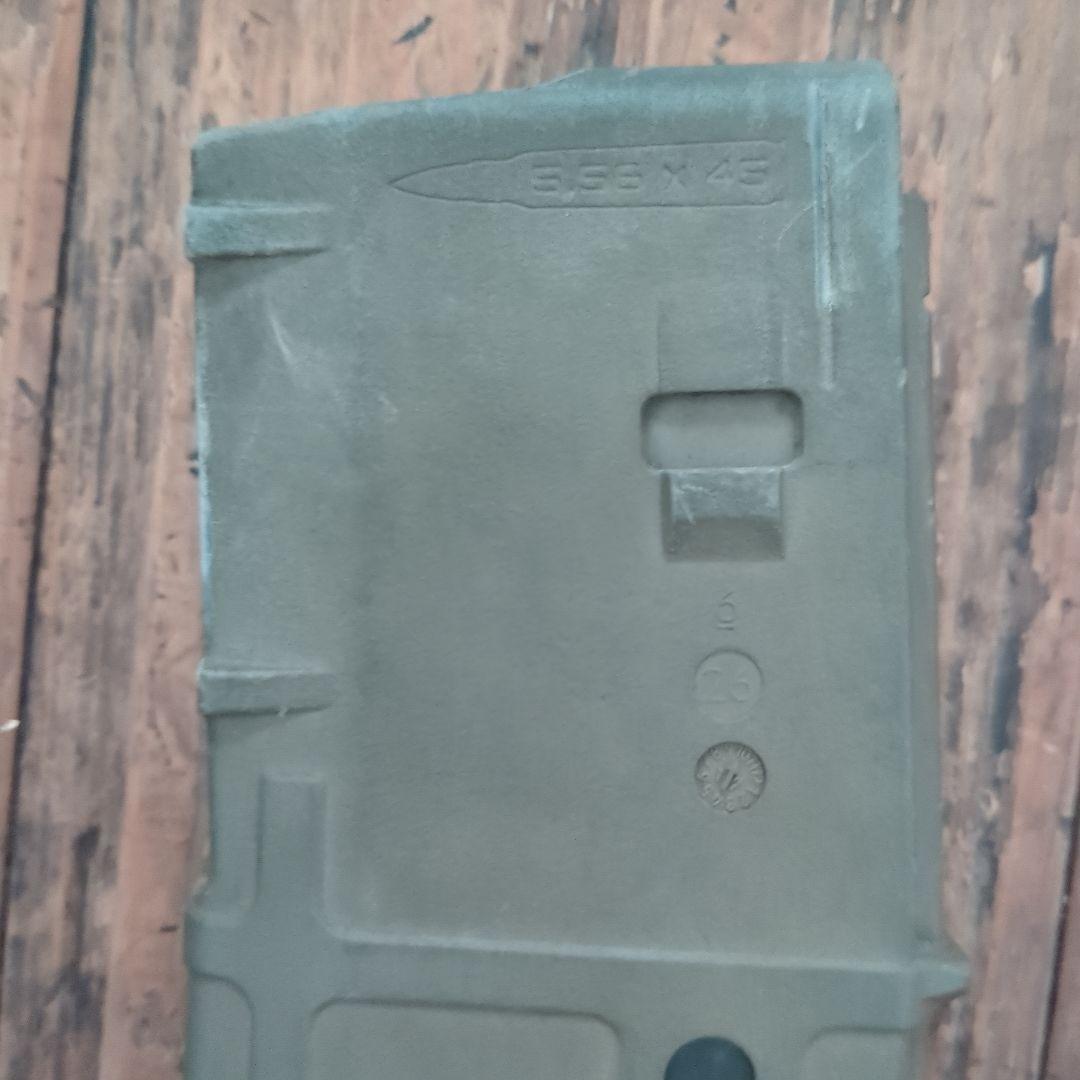 米軍　MAGPUL PMAG M4 両窓　5.56mm 30連 マガジン　⑤