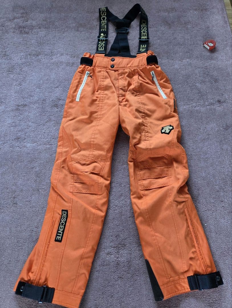 DESCENTE メンズ スノーボードウェア