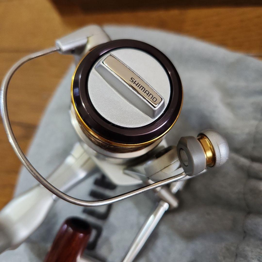 SHIMANO TWIN POWER 2000 スピニングリール