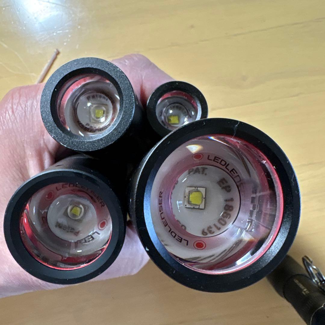 LEDライト　フラッシュライト　懐中電灯　レッドレンザー 5本組 中古品
