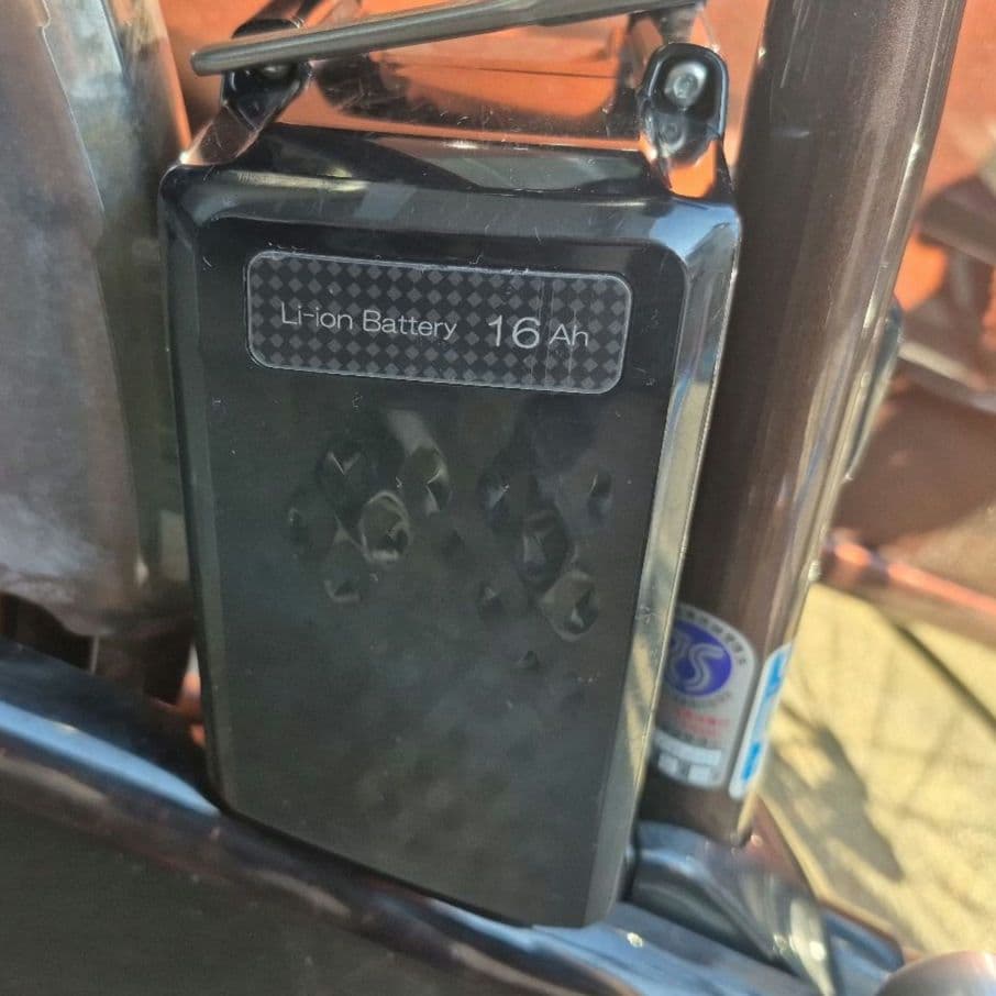 シティタイプ 電動アシスト自転車 前カゴ付き