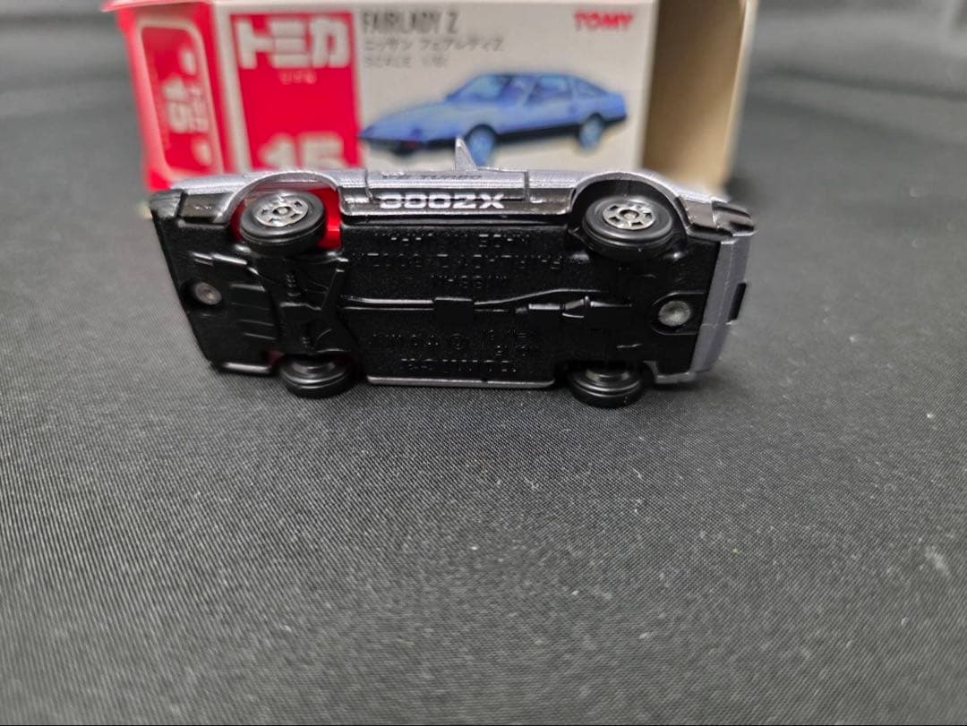 トミカ赤箱15ニッサンフェアレディZ(日本製) 希少タンポ。レア物です。輸出。