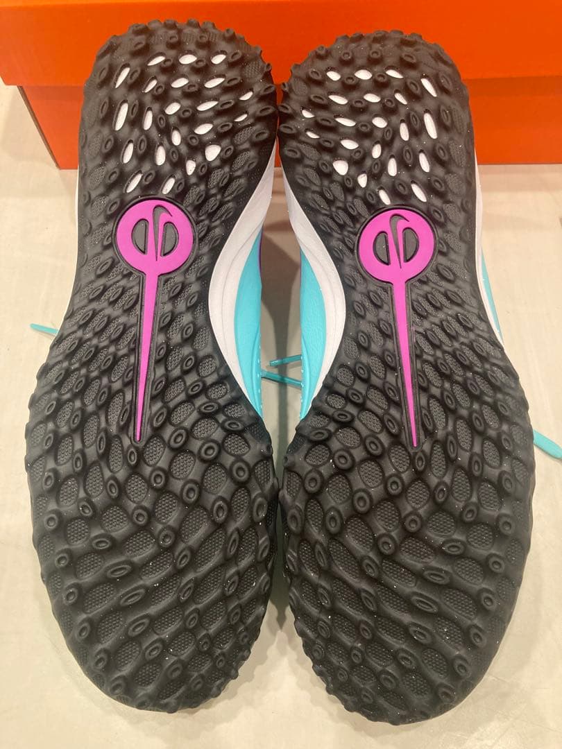 NIKE レジェンド10PRO TF 27.0cm