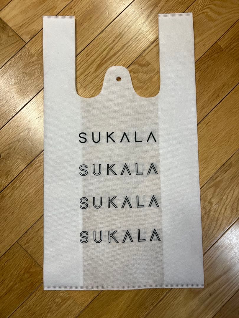 新品未使用　SサイズSUKALAフラワーレースブラトップ　SUKARAバック付き