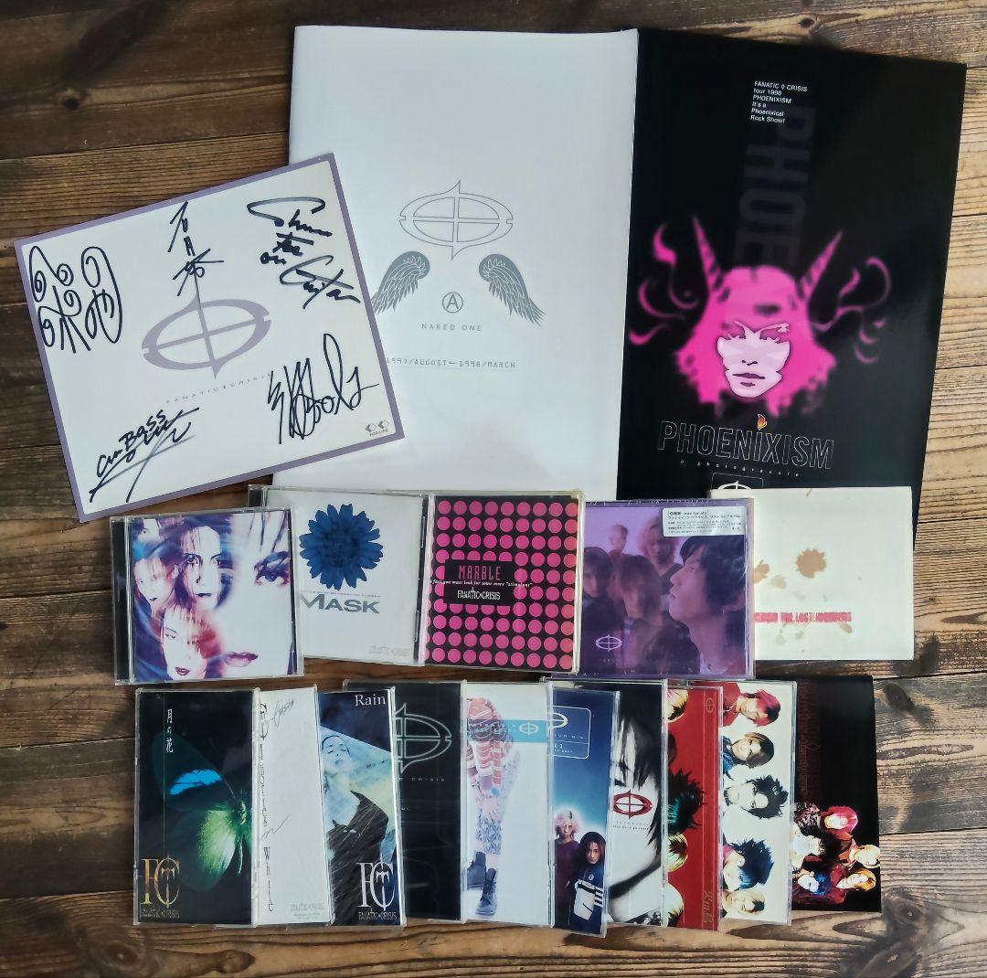 FANATIC◇CRISIS まとめ売り サイン色紙　CD パンフレット　V系
