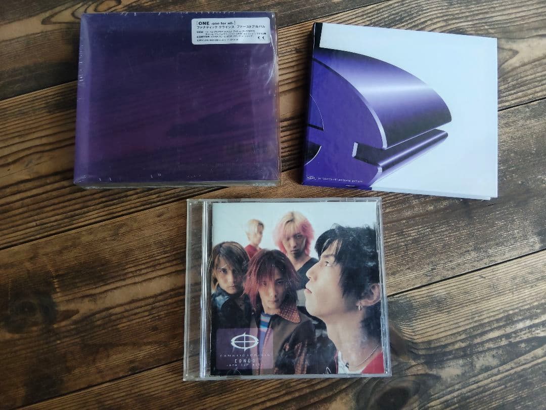 FANATIC◇CRISIS まとめ売り サイン色紙　CD パンフレット　V系
