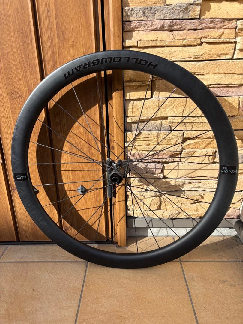 HollowGram 45 KNØT Wheels(カーボンホイール)
