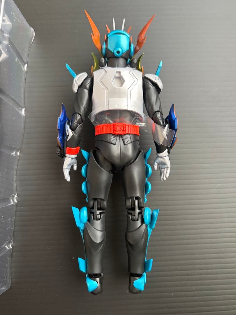 フィギュアーツ S.H.Figuarts 仮面ライダーファイヤーガッチャード