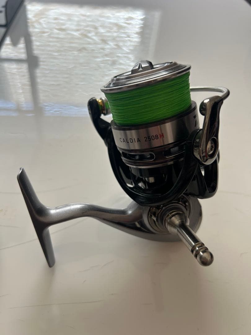 CALDIA 2508H スピニングリール