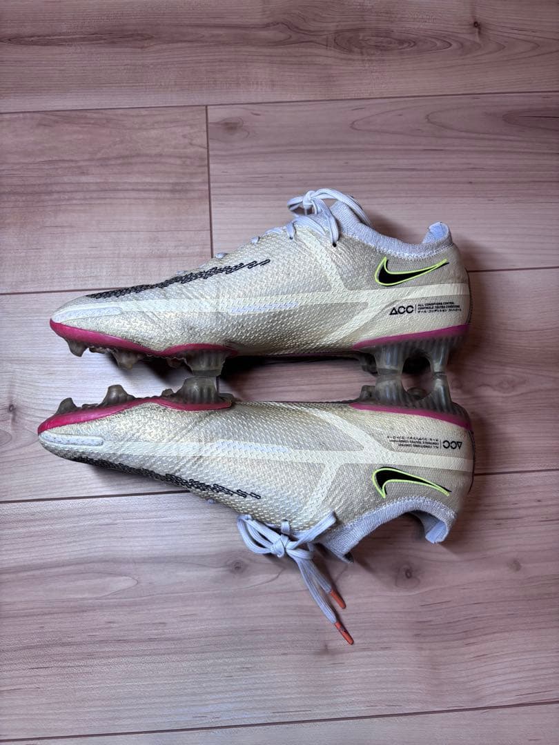 【限定モデル】Nike PhantomGT2