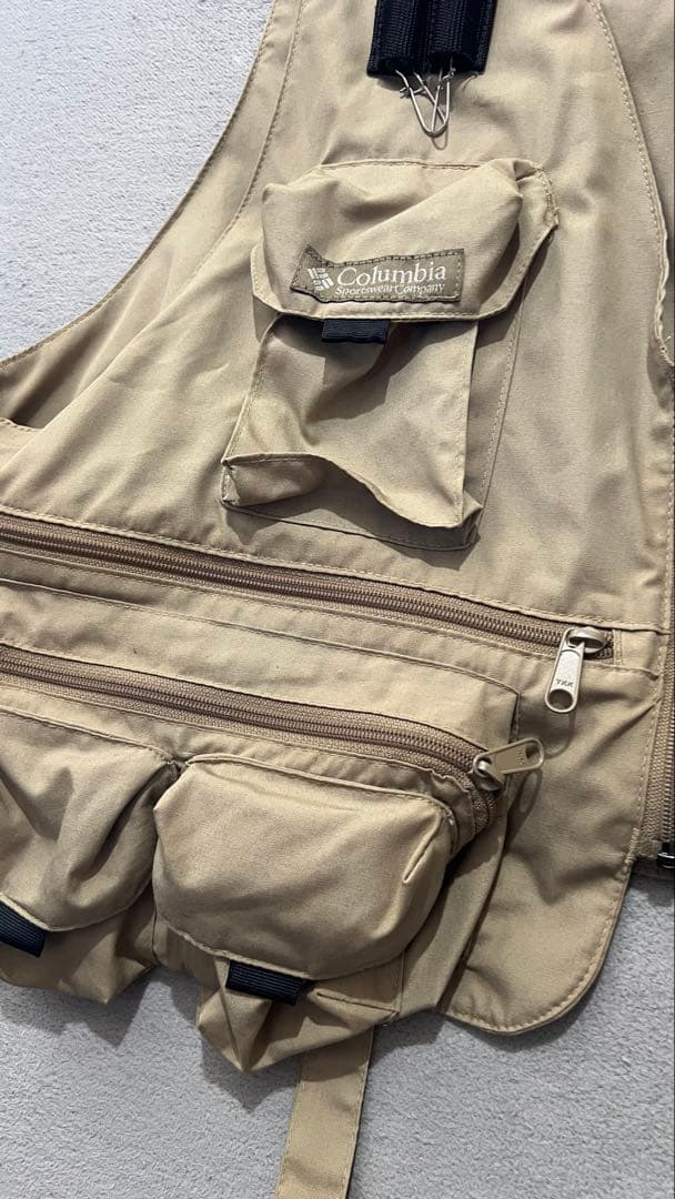 Columbia フィッシングベスト ベージュ