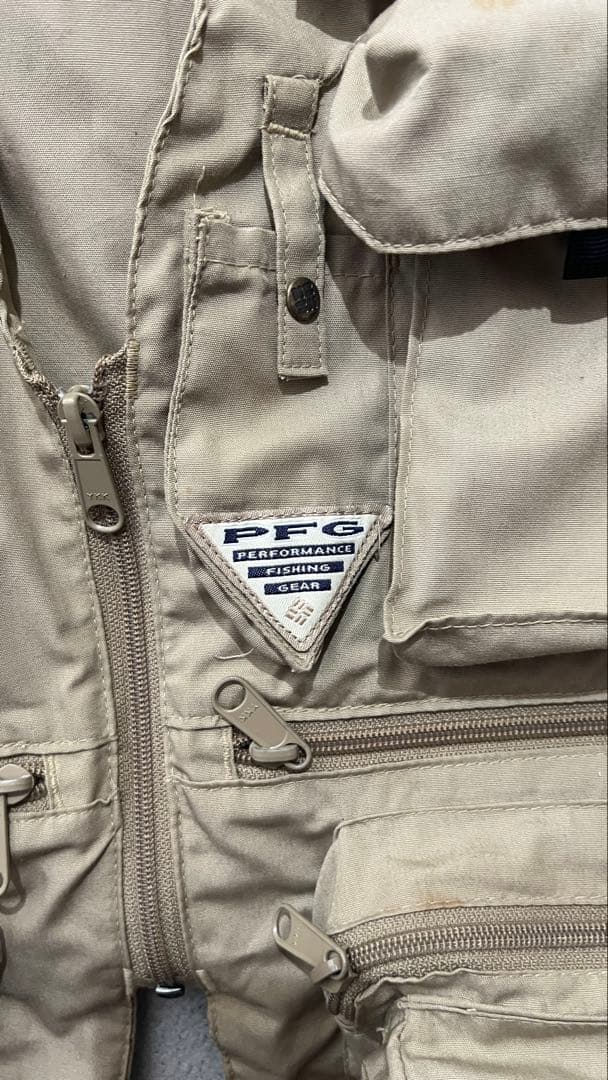 Columbia フィッシングベスト ベージュ