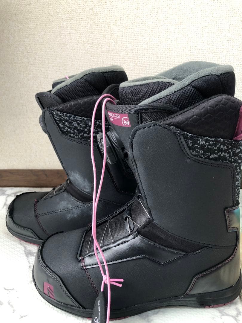 NIDECKER　スノーボードブーツ　女性　23.5cm