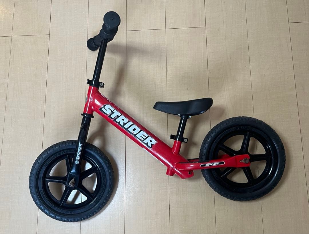 STRIDER スポーツ バランスバイク レッド　ストライダー　レッド