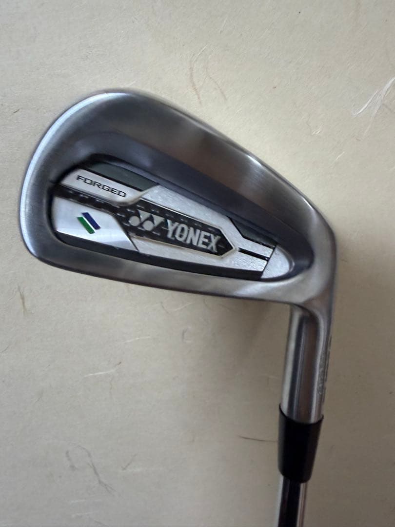 YONEX CB702 4番アイアン
