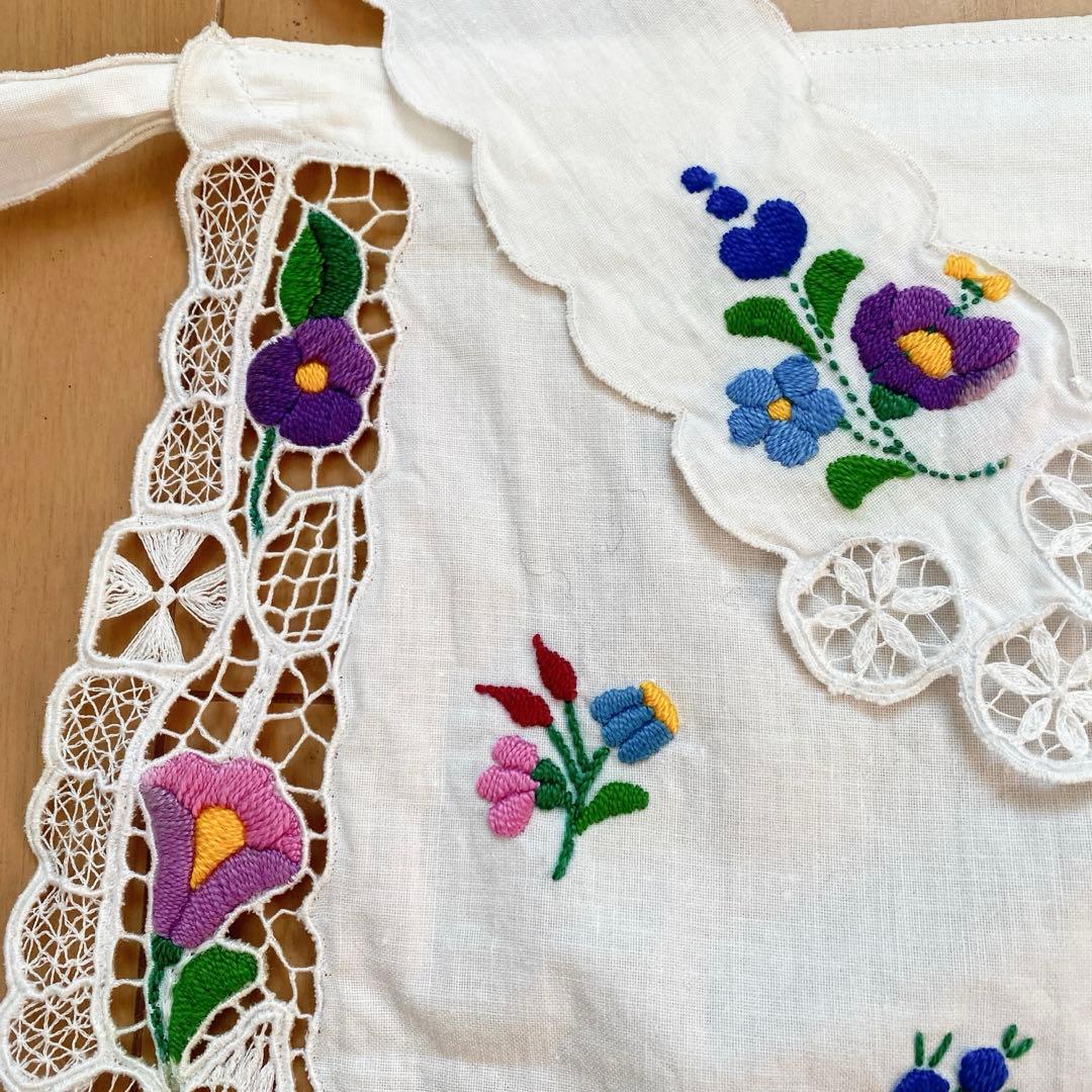 フォークダンス　衣装　エプロン　刺繍　手刺繍　ハンガリー　カロチャ　レース