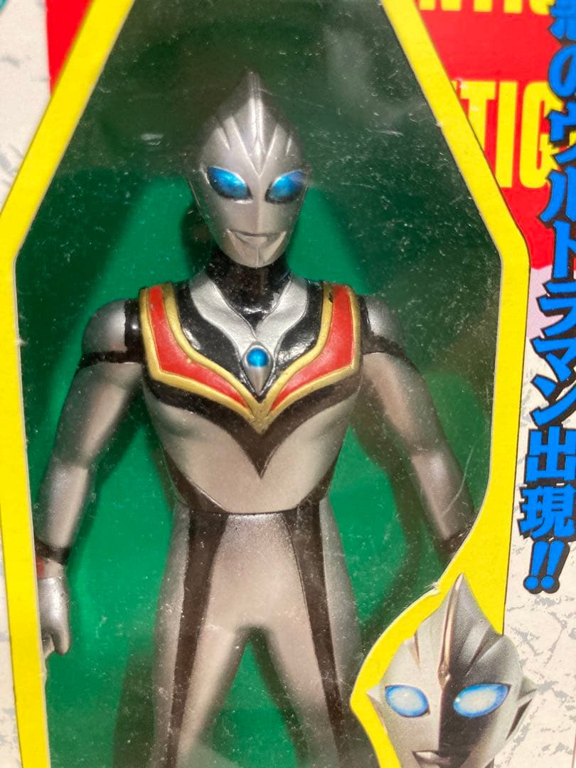 限定版　ウルトラマンティガ　リアルヒーローセット　ティガvsイーヴィルティガ