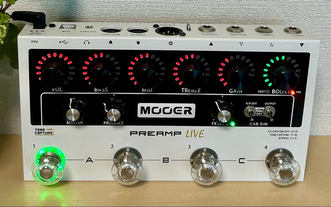 【美品】MOOER PREAMP LIVE ギターエフェクター