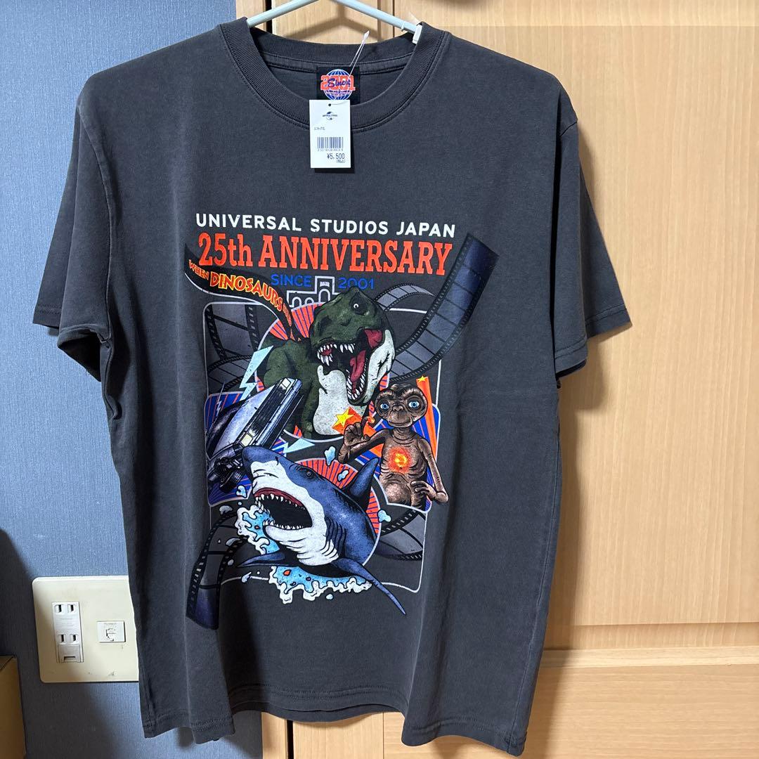 ユニバーサル・スタジオ・ジャパン 25周年記念 Tシャツ　サイズＬ