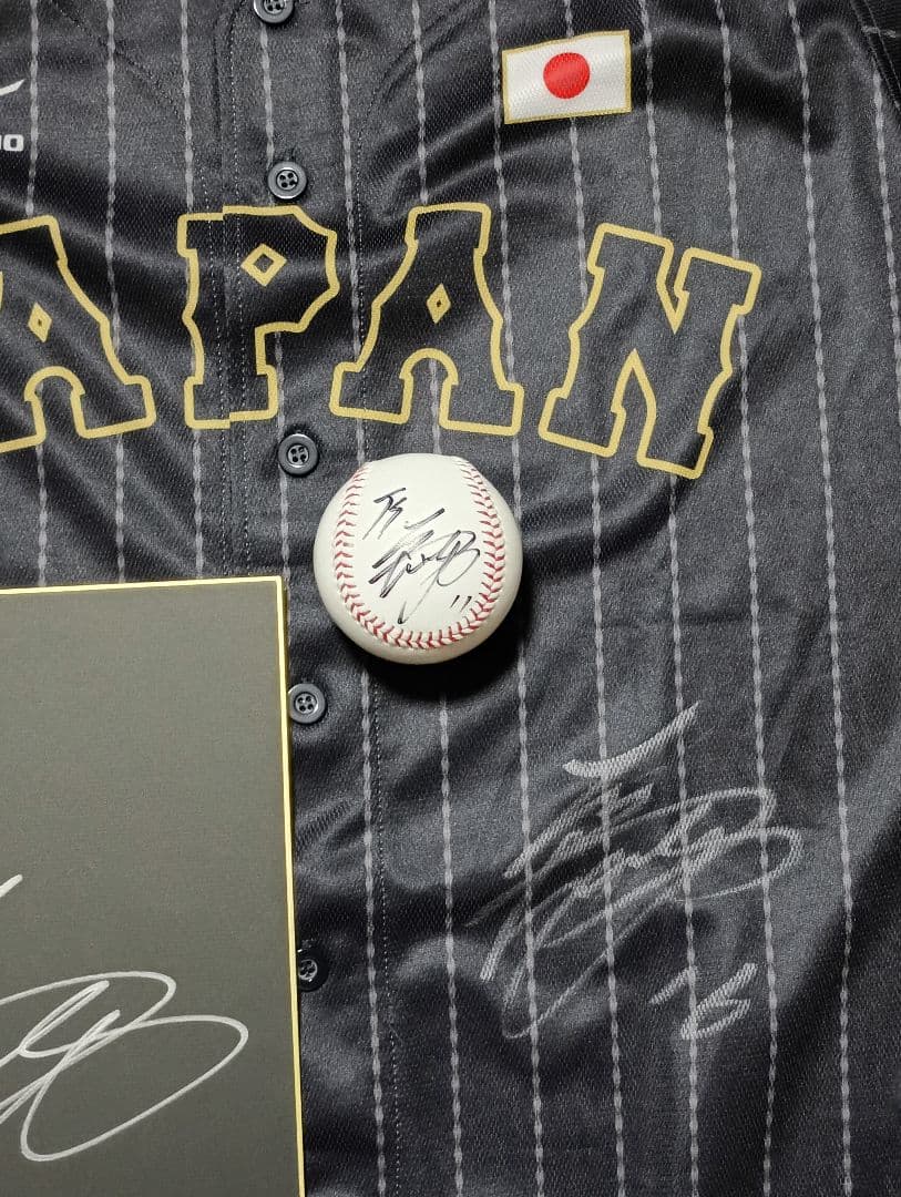 侍ジャパン！大谷翔平　直筆サインユニフォーム　色紙　ボール　3点セット