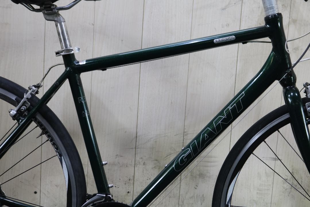 GIANT ESCAPE R3 700C アルミ 24速 500mm緑色クロス