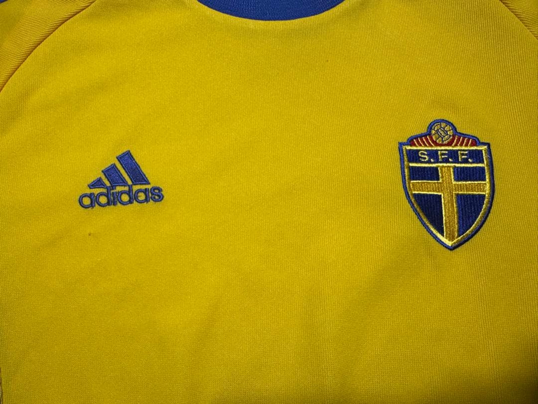極美品 00s サッカー スウェーデン代表 ユニフォーム Oサイズ adidas