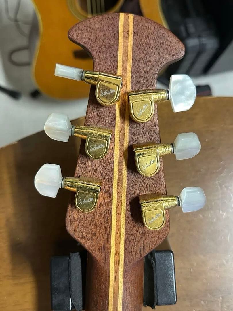 大人気❗️Ovation(オベーション)1769Custom Legend