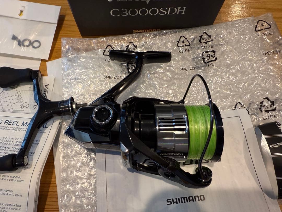 シマノ 極美品の23ヴァンキッシュC3000SDH