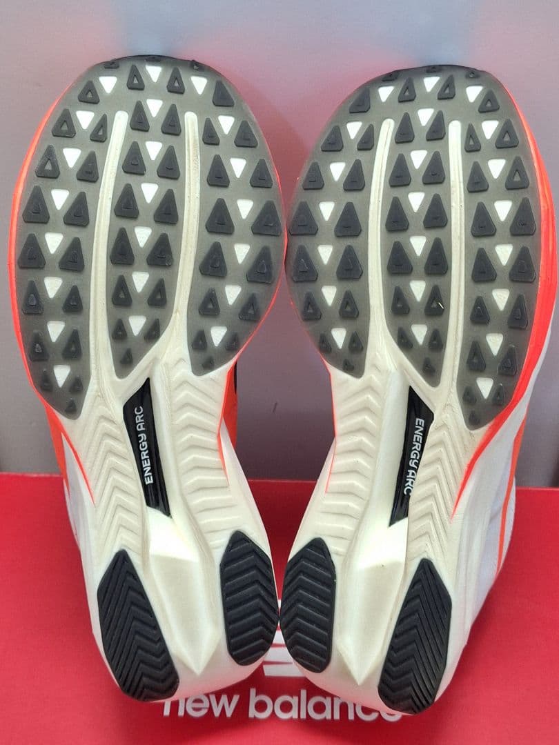 26cm New Balance フューエルセル スーパーコンプ エリート v5