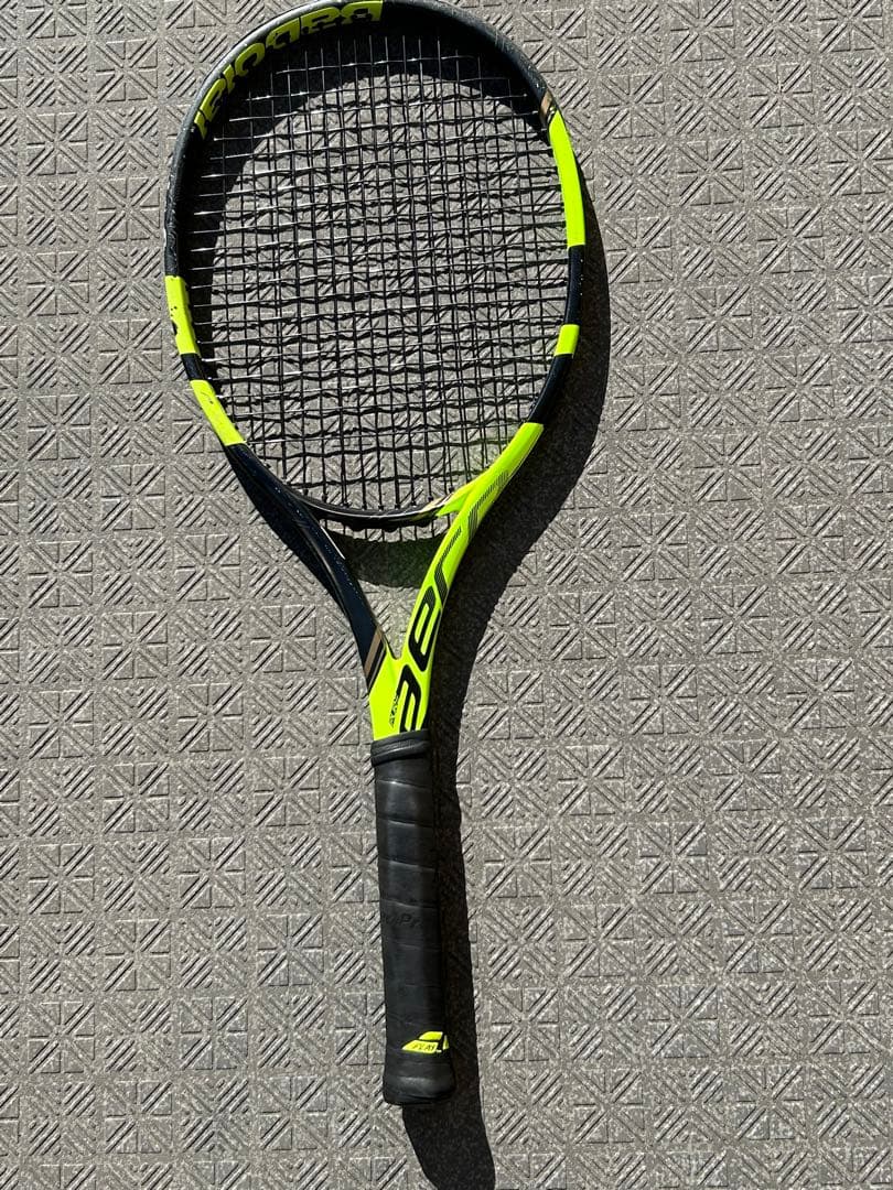 BABOLAT PURE AERO VS TOUR ピュアアエロ VS ツアー