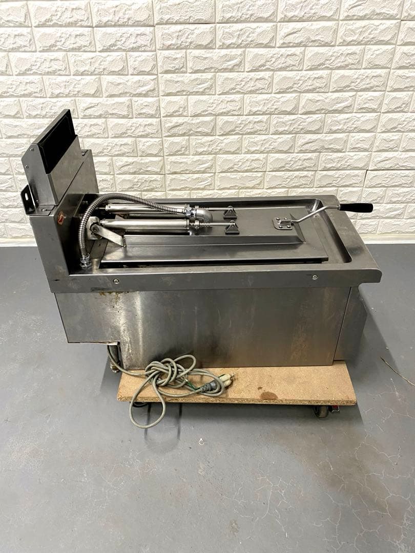 ガス自動餃子焼き機　マルゼン　MAZ-4　都市ガス　100V