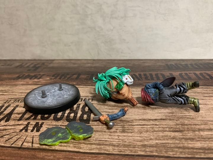 ドラゴンボール　トランクス フィギュア