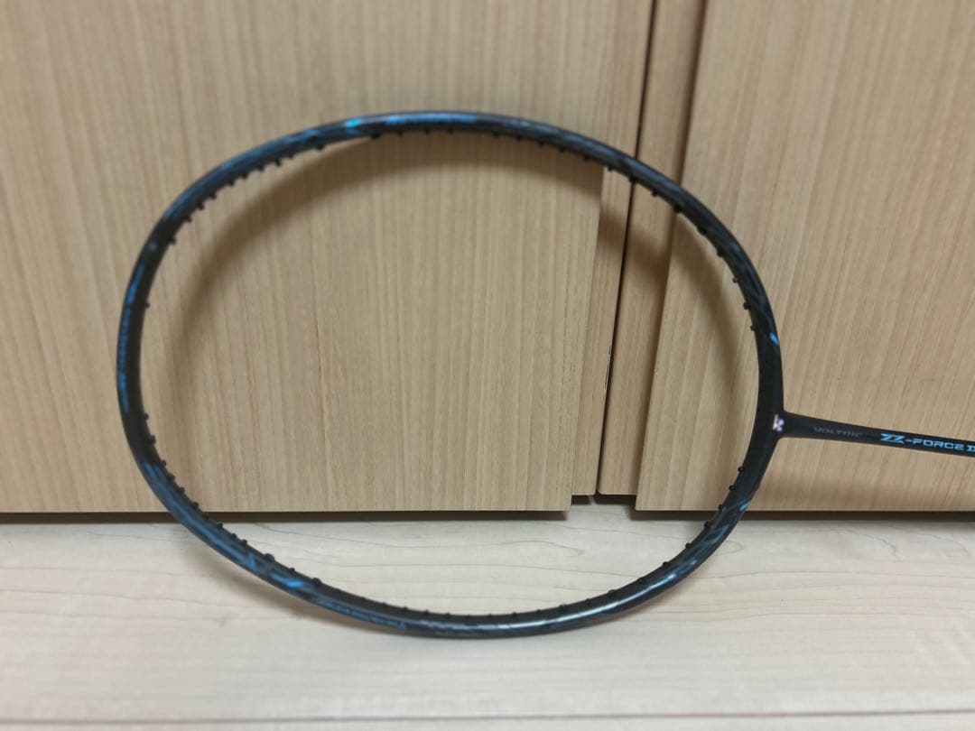 YONEX VOLTRIC Z-Force Ⅱ ラケット　ジャンク品 4UG5