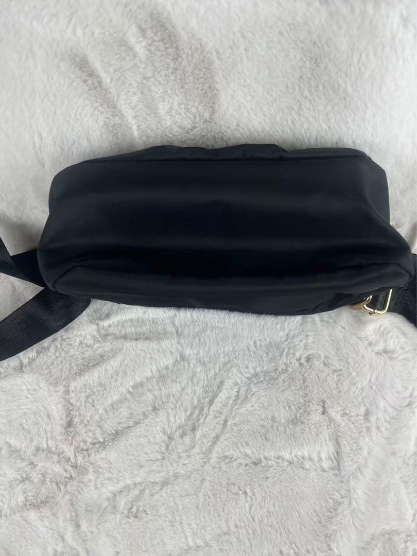 PRADA ブラック ショルダーバッグ ナイロン ノベルティ ブラック t1
