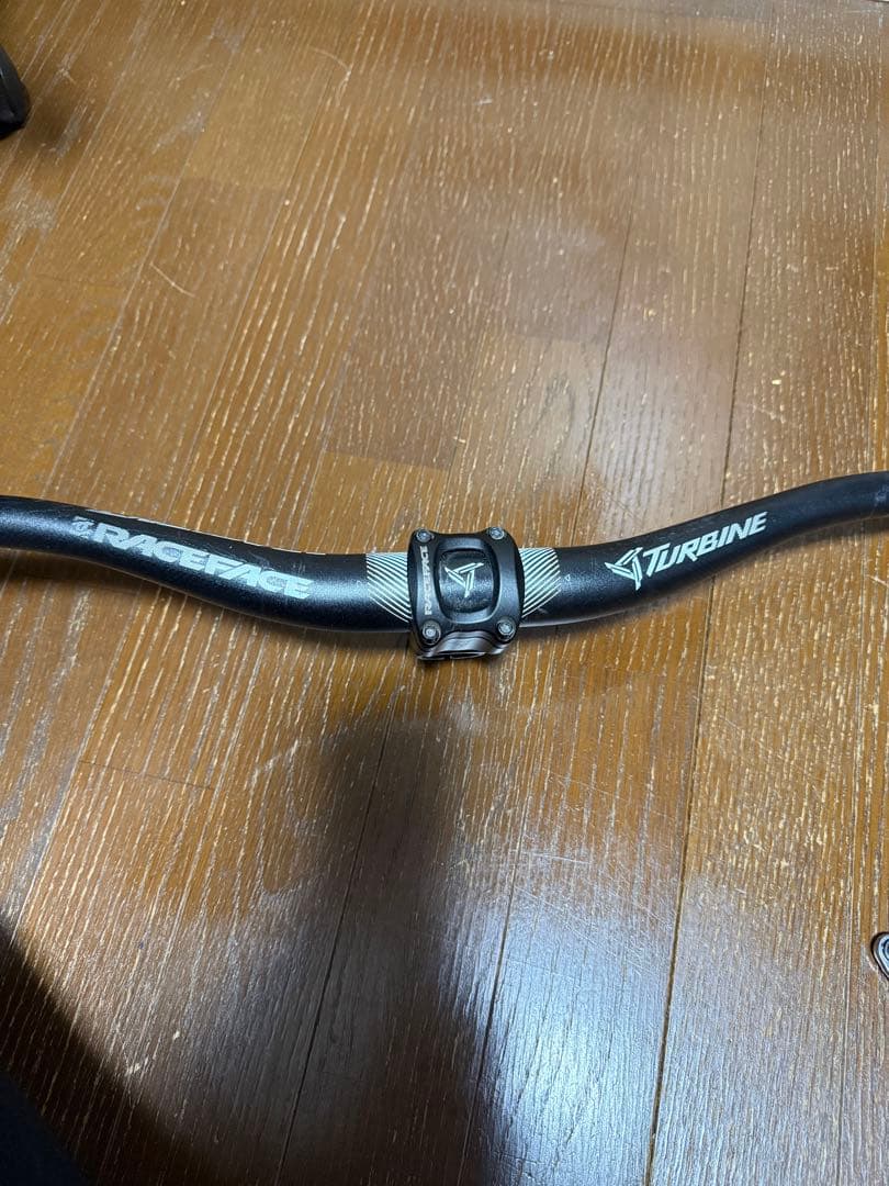 Race Face Turbine ハンドルバー 740mmステム50mm