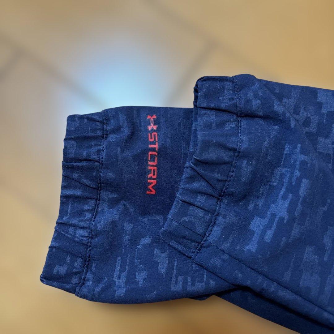 Under Armour フード付きジャケット（LG）とパンツ（MD）セット