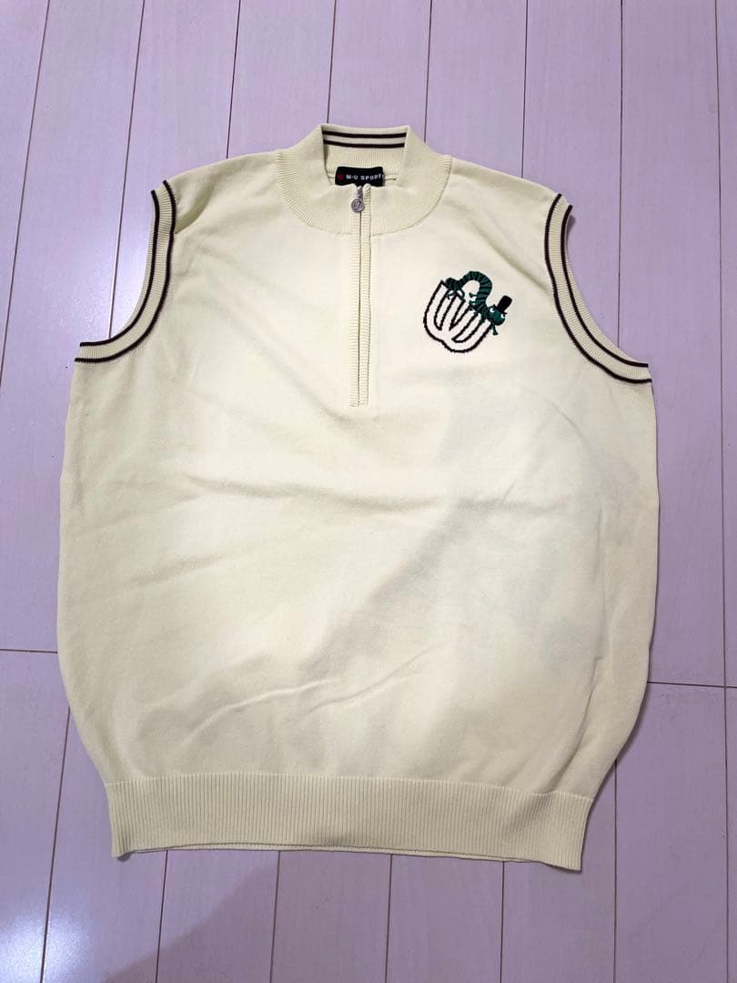 2601-04 M-U SPORTS イエロー　ゴルフ　ベスト