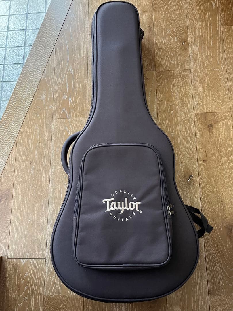 Taylor 214ce Plus ハードケース付き