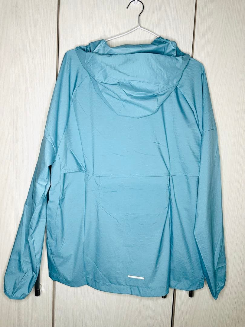 新品2XLサイズ　Nike ライトブルー ウィンドブレーカー
