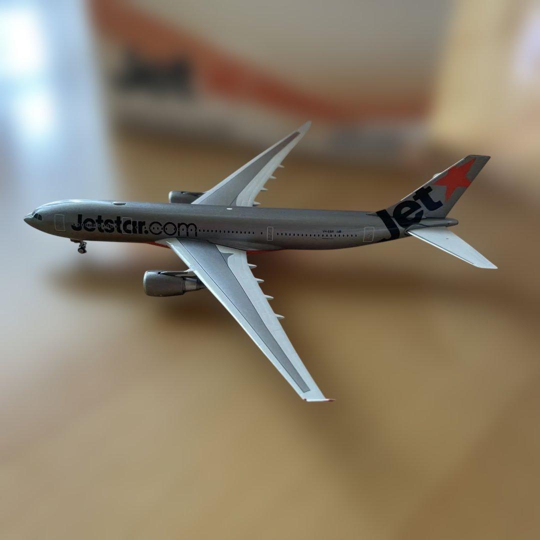 Jetstar 航空機モデル 約1/400 スケール