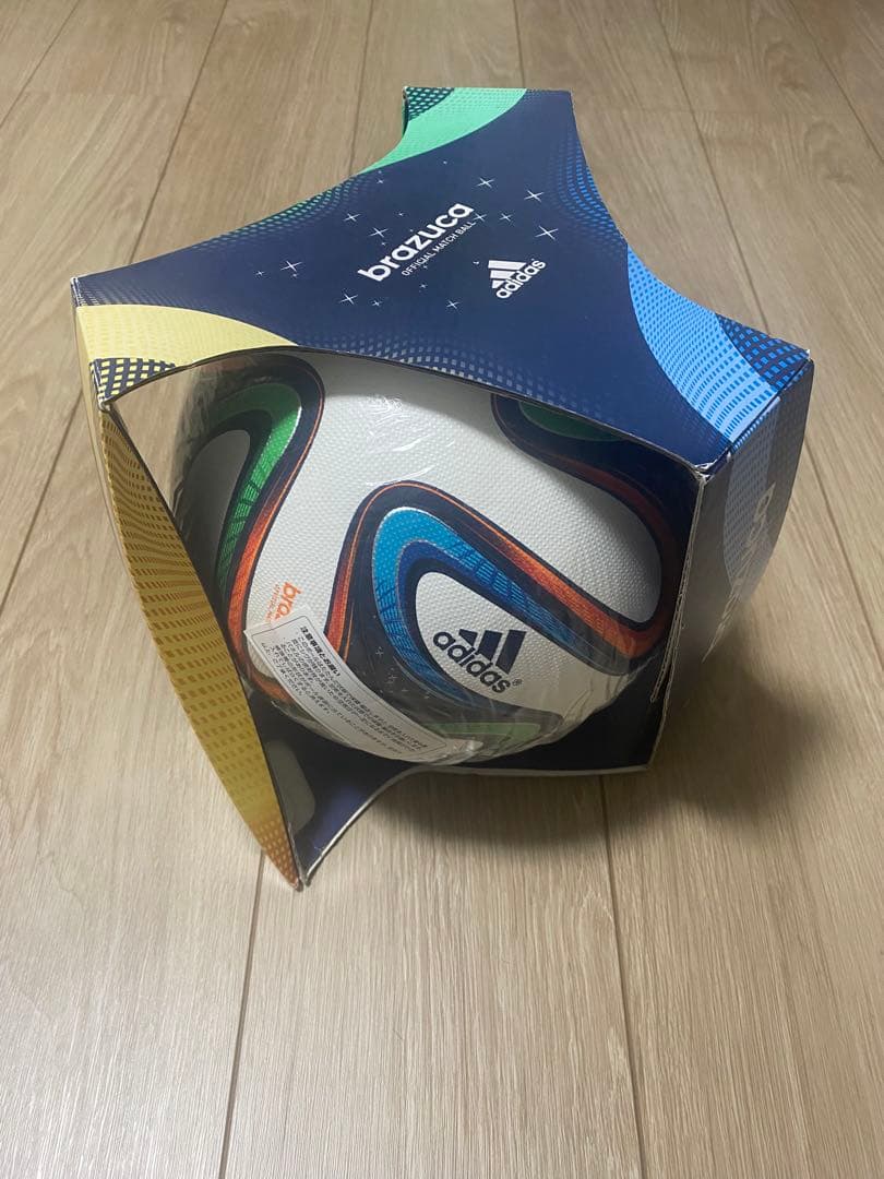adidas brazuca　ブラズーカ　AS590 未使用　シュリンク付き