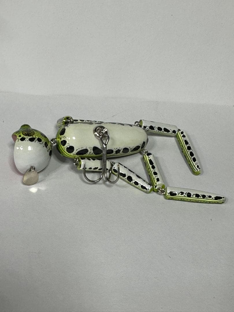 カエル型トップウォータールアー