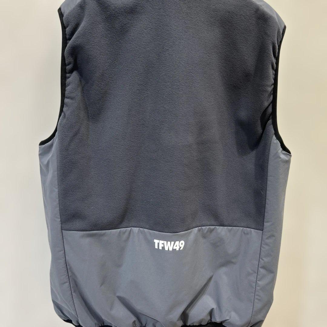 新品❤️TFW49 グレー フリース ベスト